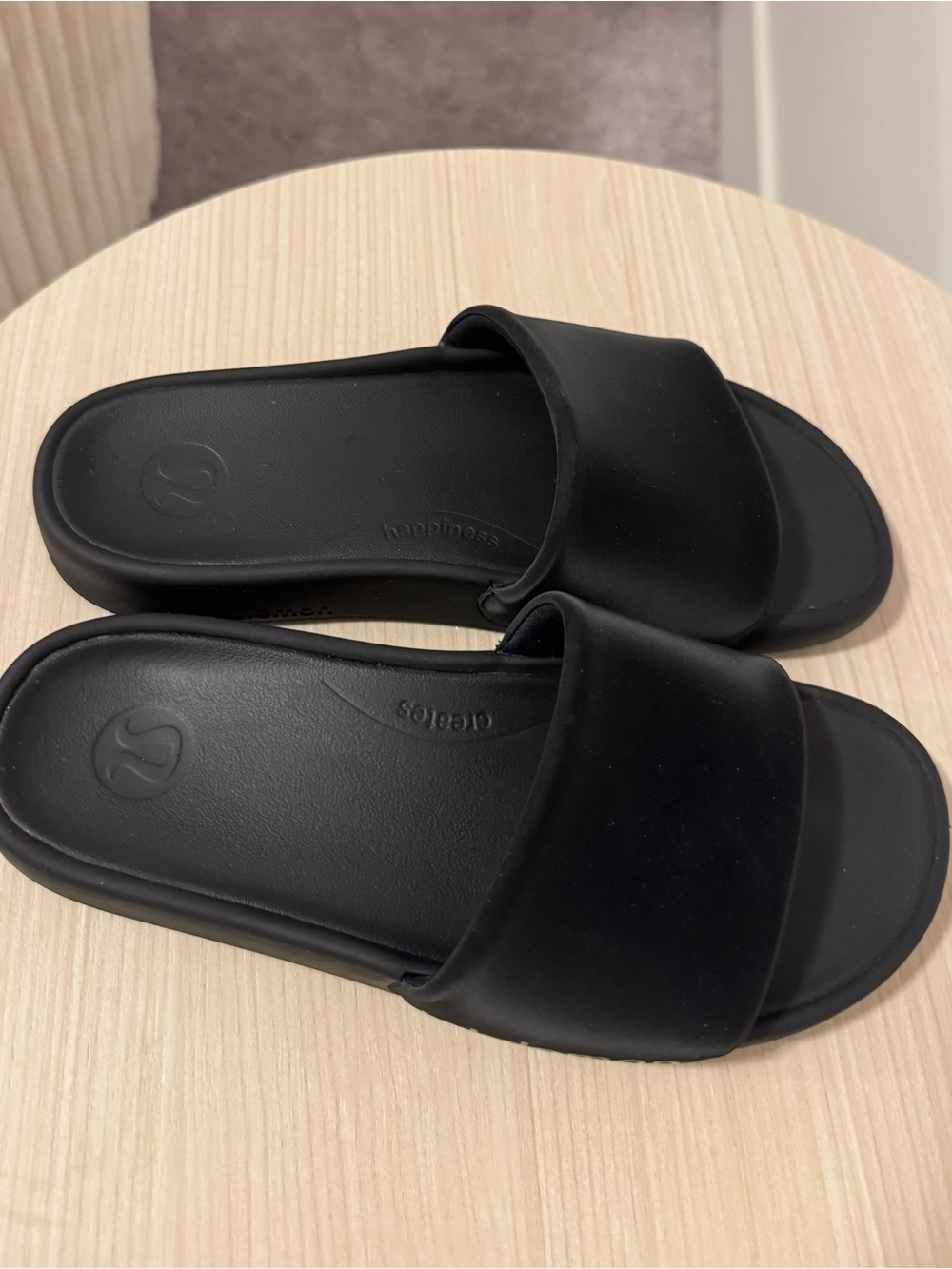 NEW Lululemon Restfeel Black Slides size 7